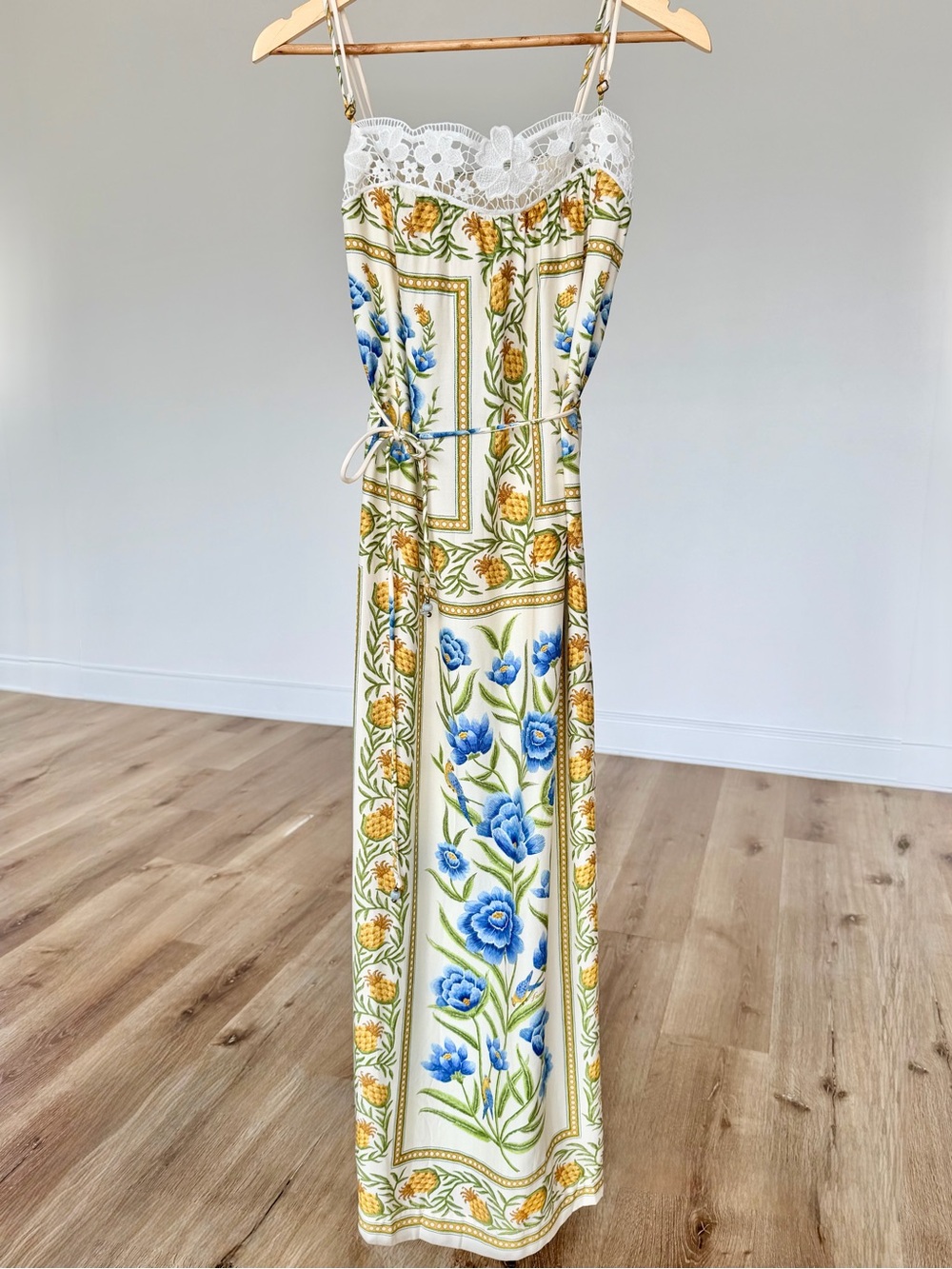 FARM Rio Pineapple Floral Maxi Dress Blue White Lace Trim Belted NWT